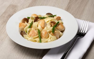 TAGLIATELLE CON VERDURAS Y TACOS DE PECHUGA DE POLLO