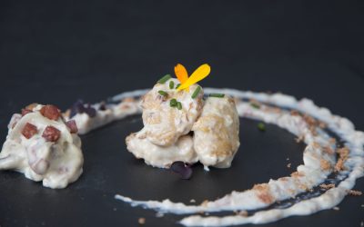 Solomillo de pollo a la carbonara con crujiente de bacón