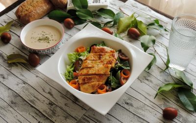 Ensalada templada de arroz y pollo asado