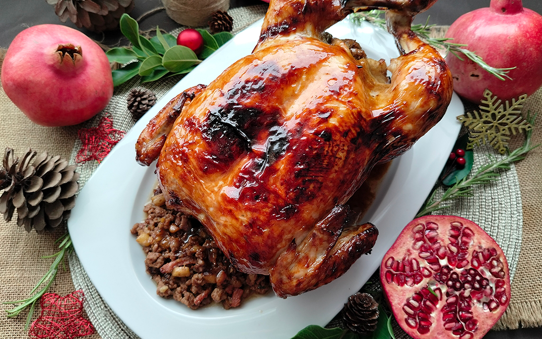 Pollo relleno navideño